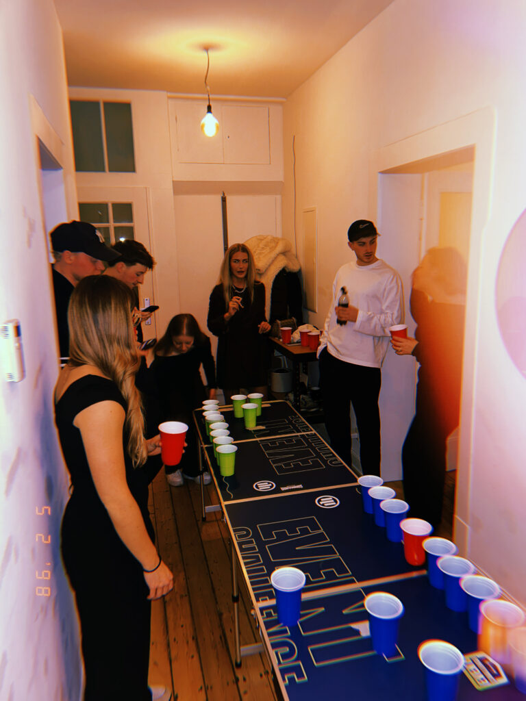 Durstiger Donnerstag Episode 2 Bierpong Tunier